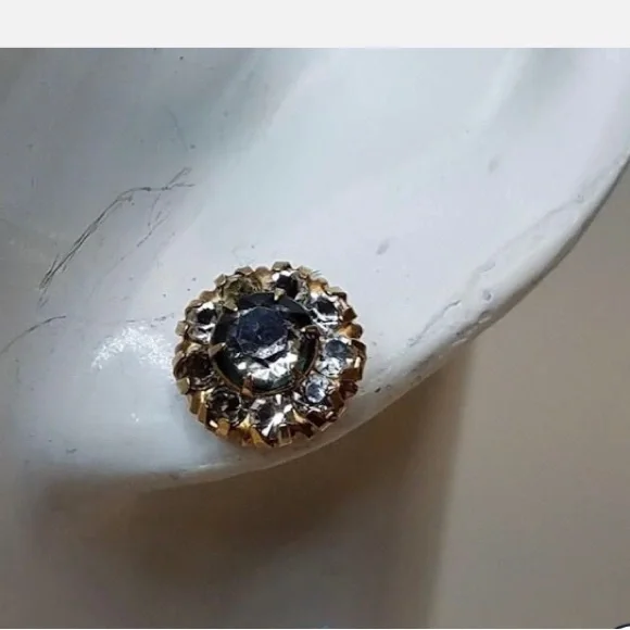 10k Gold Vintage old antique Screw on pierced Earrings posts paste victorian - Picture 5 of 5